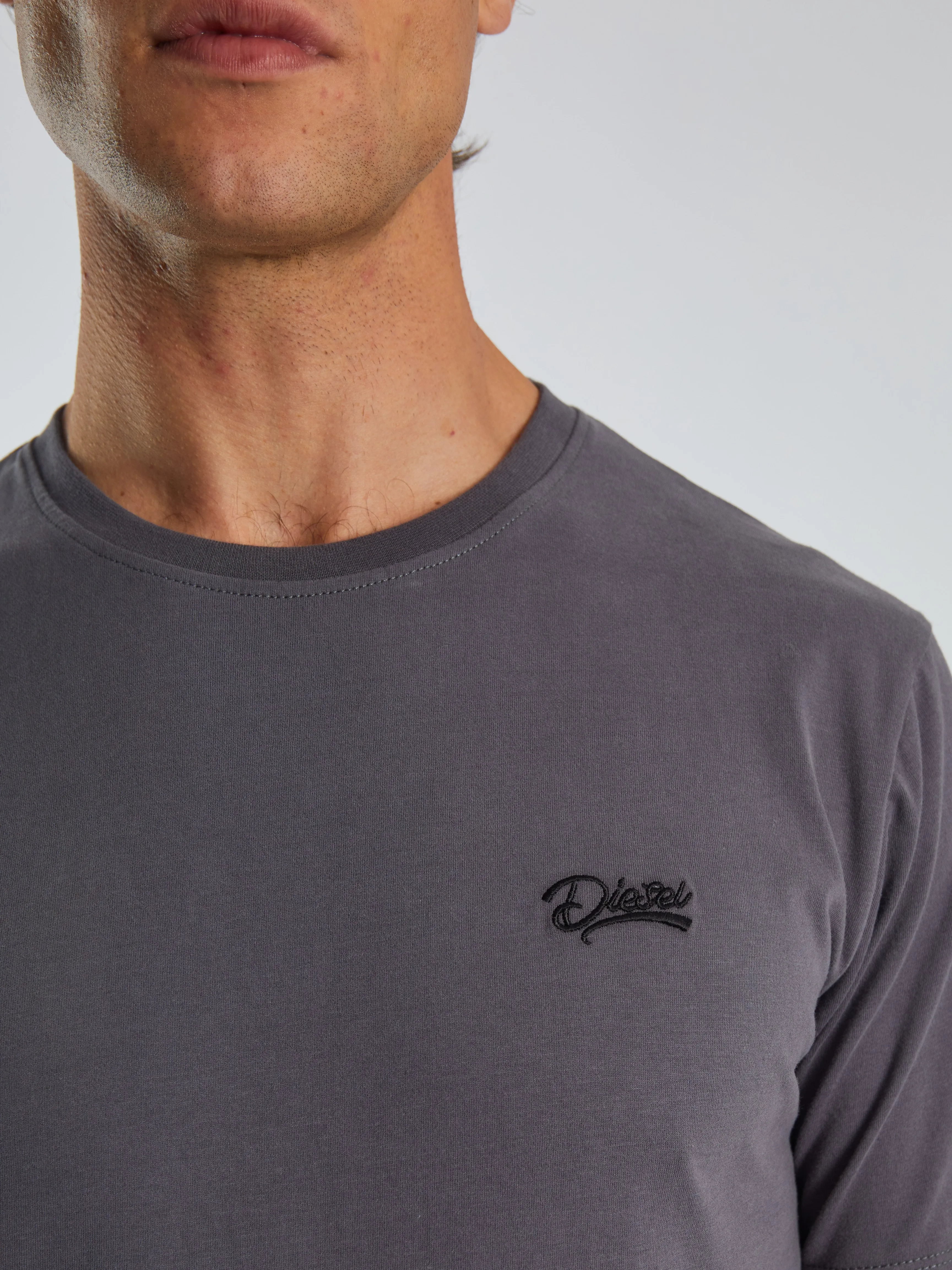 Basic Caden O Neck Tee Scorpion Grey